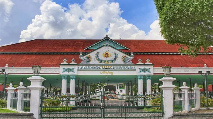 SultranzHoliday | Wisata Jogja Keraton Ngayogyakarta - Pusat Perabadan Budaya Jogjakata Paket Wisata Jogja