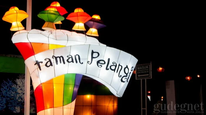Paket Wisata Jogja Taman Pelangi 2