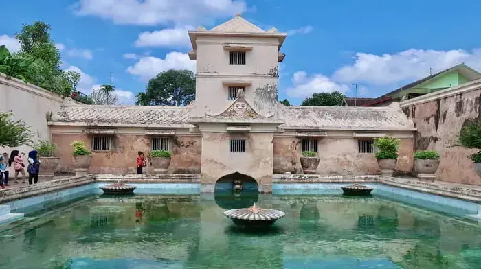 paket wisata jogja taman sari