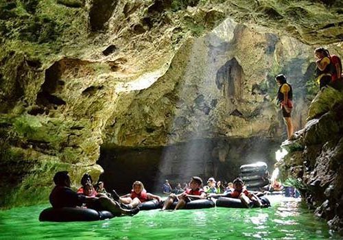 Wisata Jogja Goa Pindul