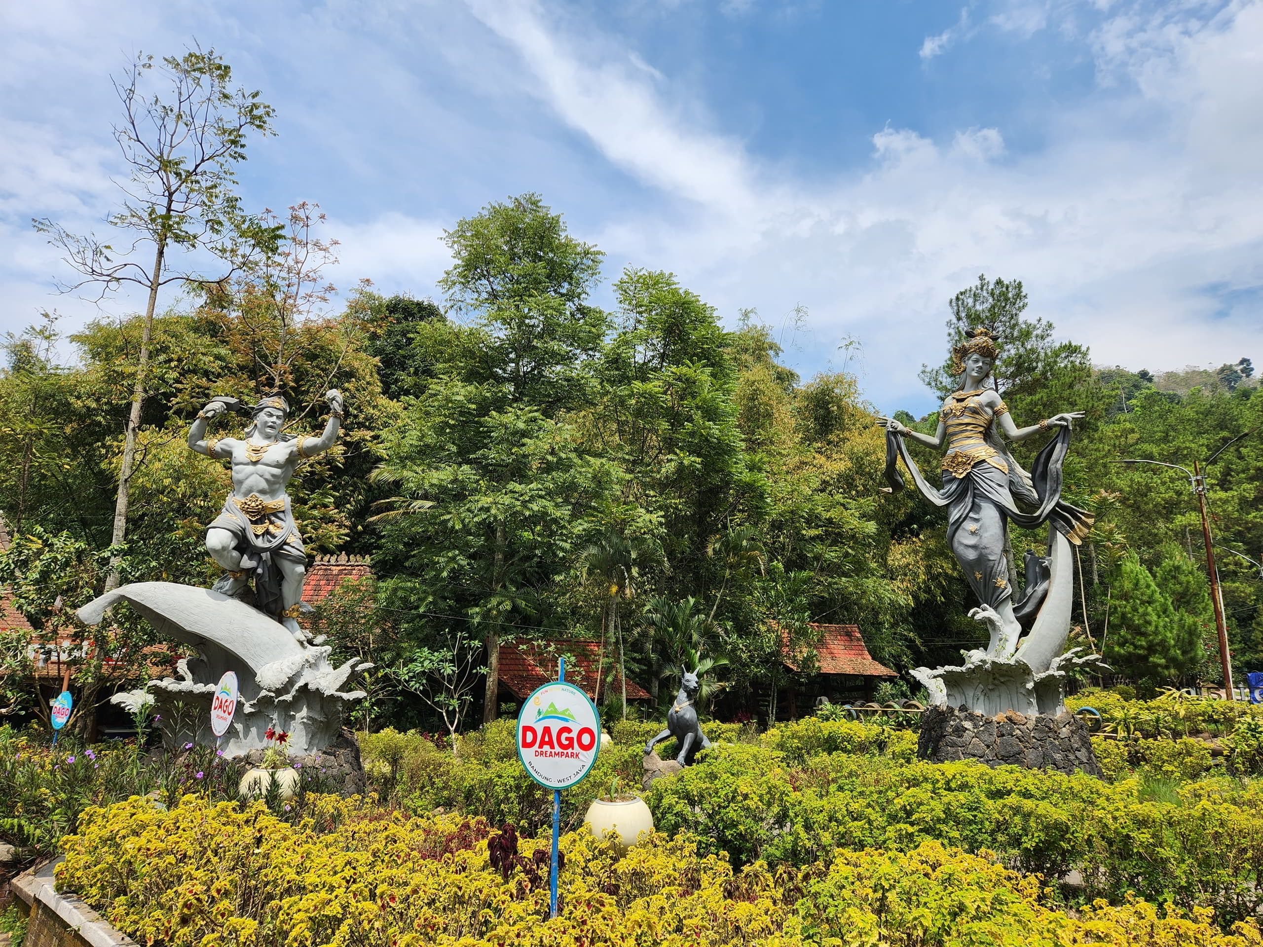 Dago Bandung Informasi Lengkap Dan Rekomendasi Wisata Happytour id Dago Bandung Informasi Lengkap Dan Rekomendasi Wisata Happytour id
