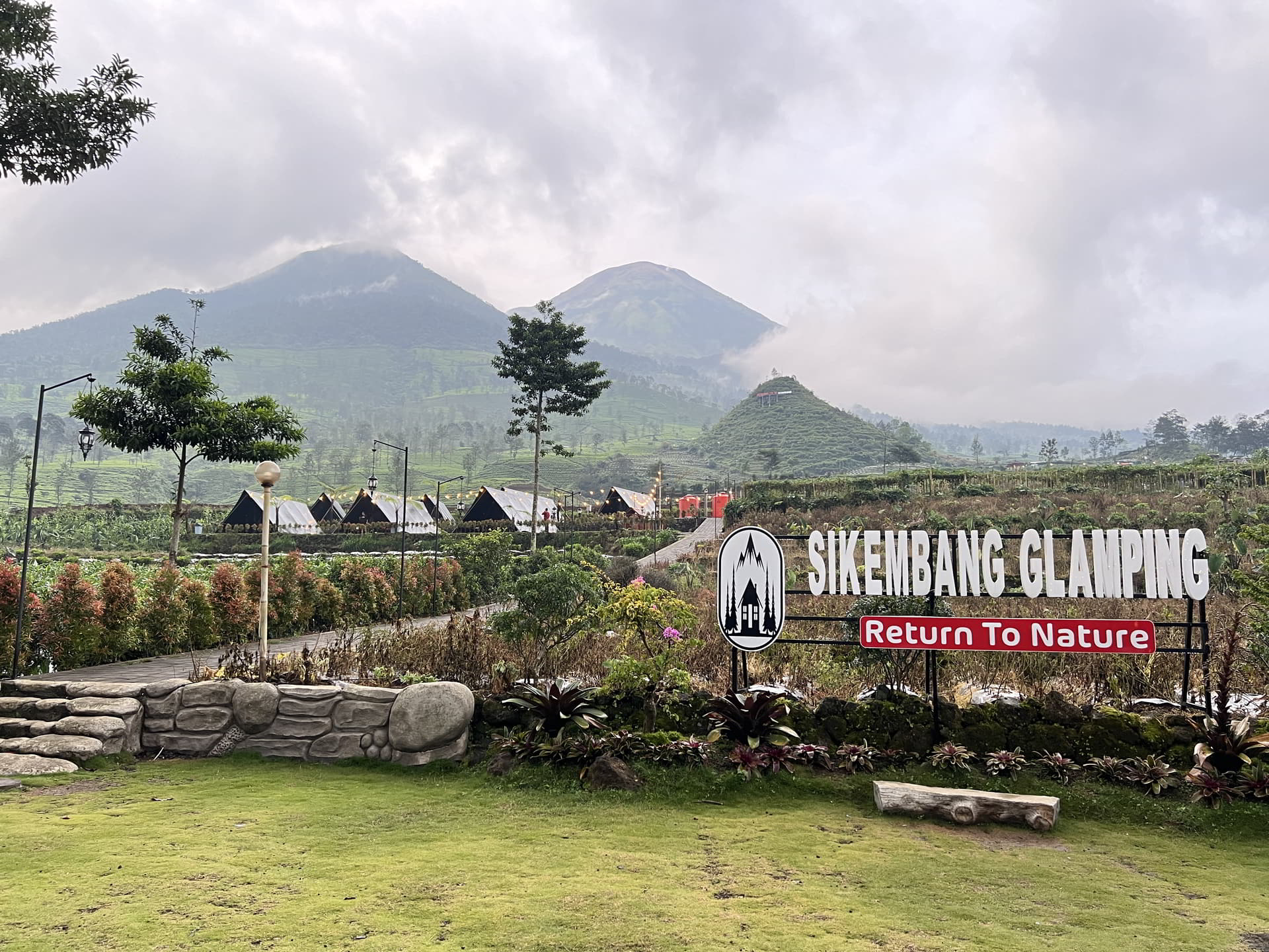 Sikembang Glampinng