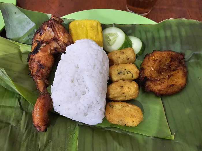 Nasi Timbel-Kuliner Bandung