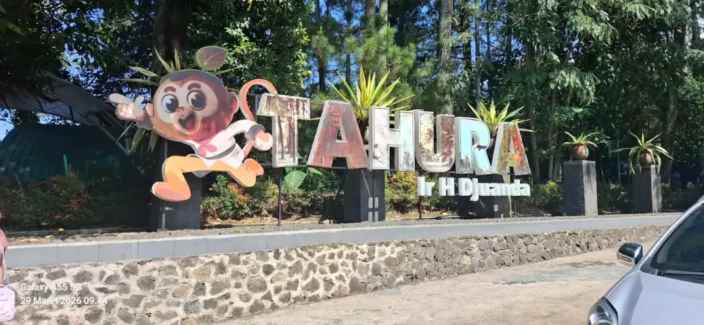 Tempat Wisata Murah di Bandung - Taman Hutan Raya Ir. H. Djuanda
